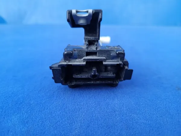 RECHTER KOPLAMPWASSER TOYOTA HILUX LIFT 2012-2015 image 2