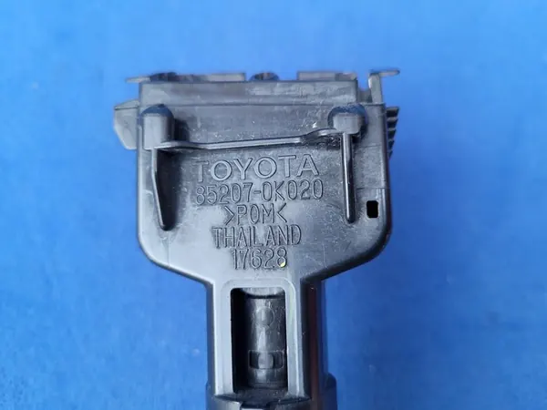 RECHTER KOPLAMPWASSER TOYOTA HILUX LIFT 2012-2015 image 6