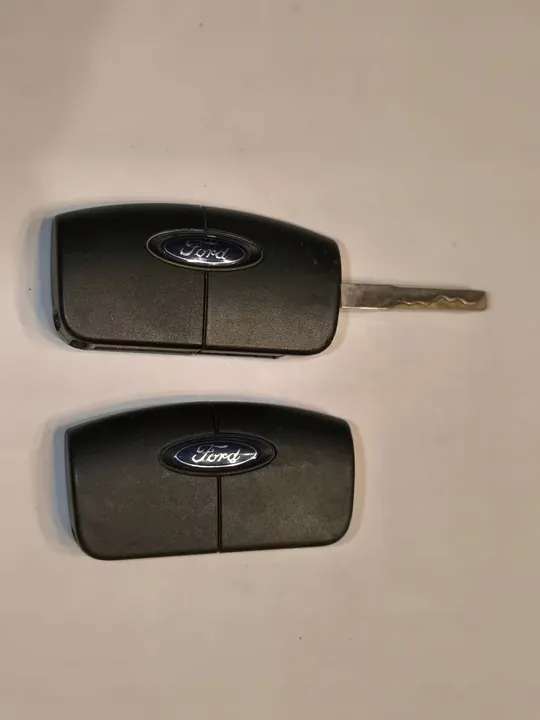 Ford C-Max S-Max Galaxy Nyckel 3M5T-15K601-AC image 2