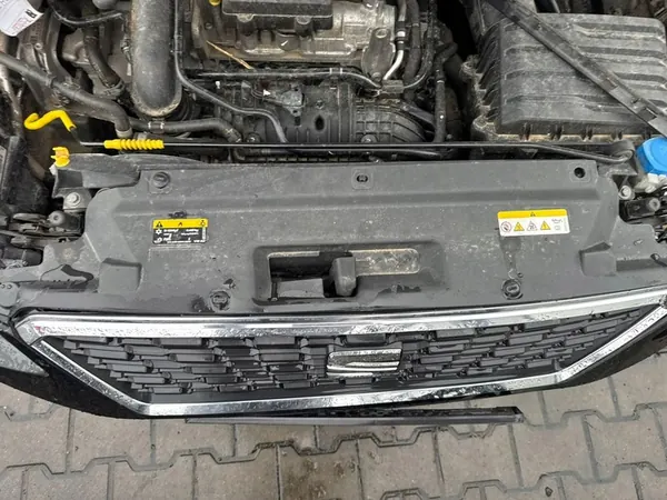 GRILL ATRAPA SEAT ARONA 2017 image 5