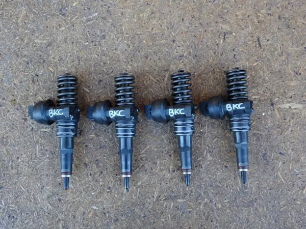 Pompe à injection OEM 038130073AG pour 1.9 TDI image 2