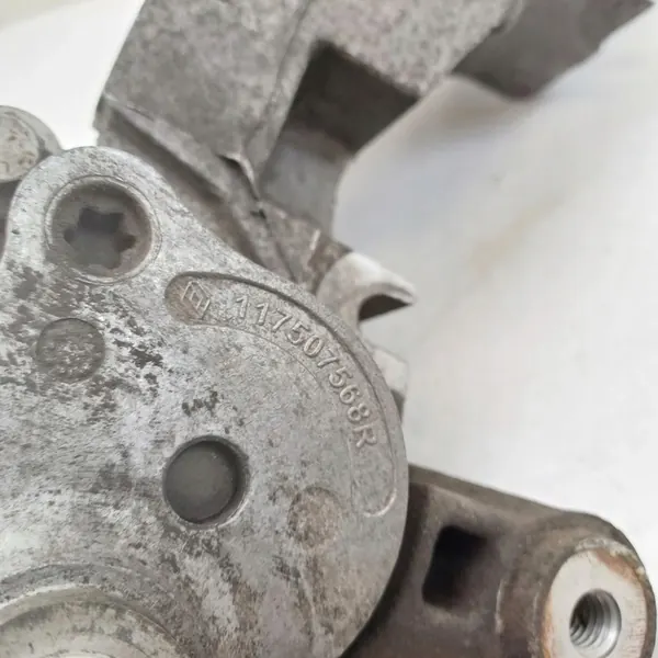 Nissan OE 117103703R alternator motorsteun image 4