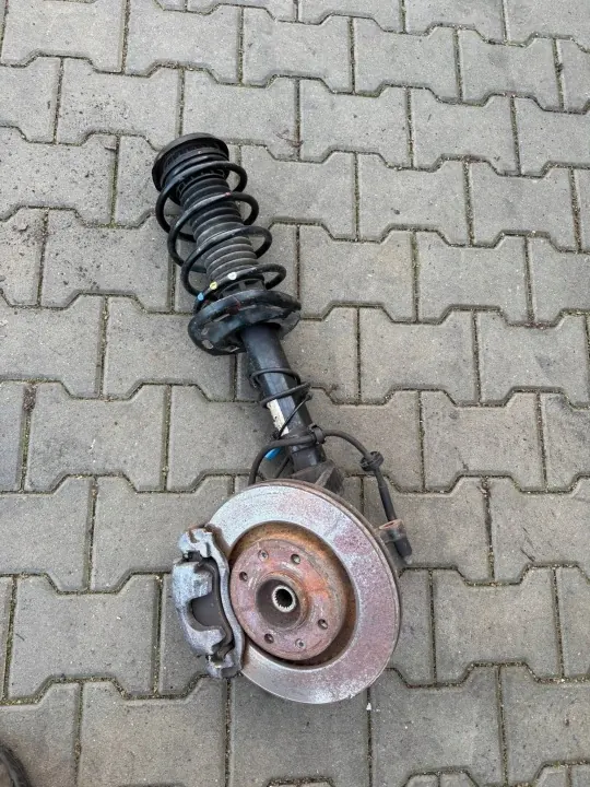 OEM 9820325880 Vorderer Linker Stoßdämpfer Peugeot image 2
