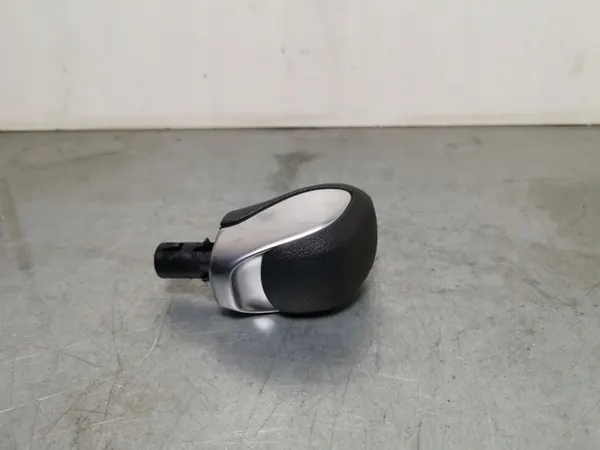 Pomo de cambios Hyundai Santa Fe OEM FBZ14528 - Usado image 2