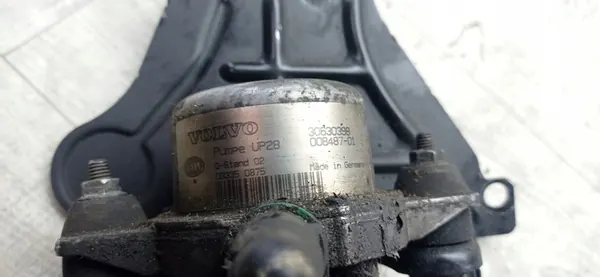 VOLVO S60 1 I 00-10 2.0 T Vacuumpomp 30630398 image 2