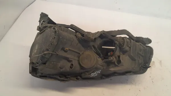 VW Golf VI oikea etuvalo OEM 5K1941006J image 4