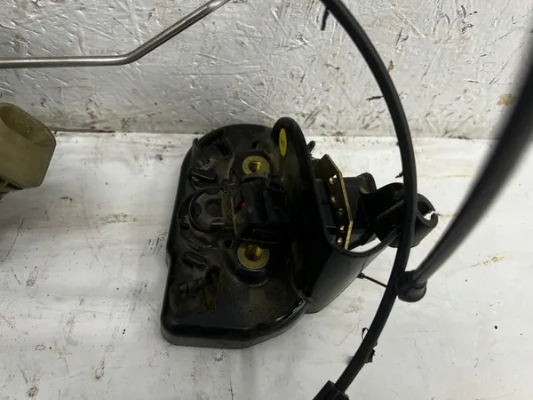 VW T5 Centrallås Höger Skjutdörr 7H0843654BB image 3