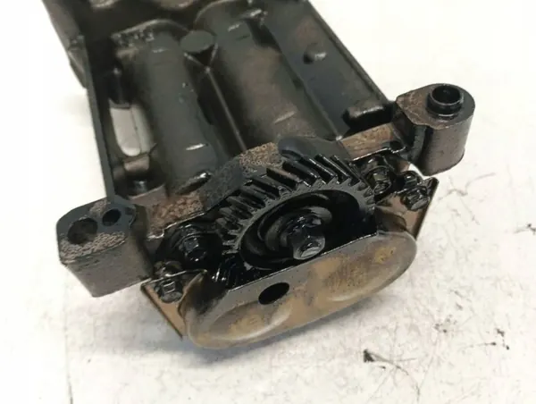 Bomba de óleo Hyundai Santa Fe OEM 2762331 2003 2.0L image 3