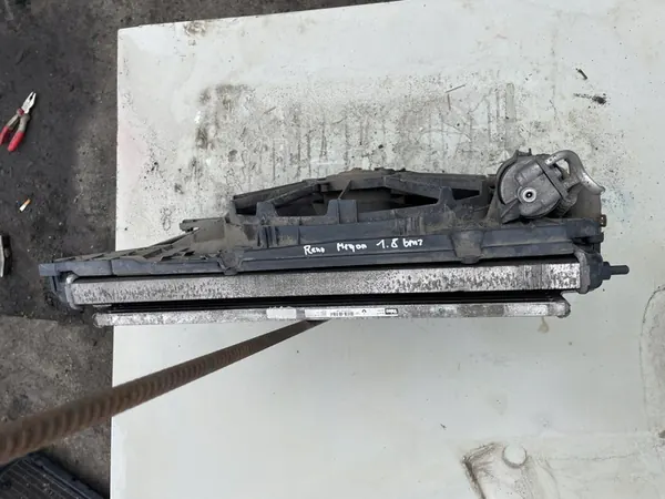 RENAULT SCENIC I 1.6 Radiador de Agua Ventilador Intercooler image 3