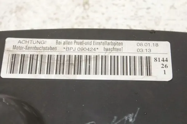 Capa da correia de distribuição AUDI A6 (4F2, C6) 2006 06F109124A image 1