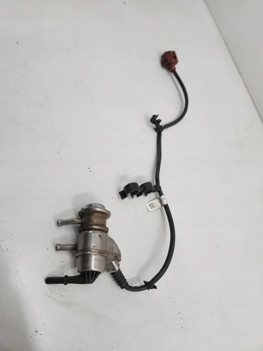 Injecteur AdBlue Volkswagen PASSAT B8 03N131113D image 1