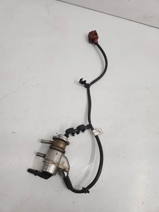 Injecteur AdBlue Volkswagen PASSAT B8 03N131113D image 4