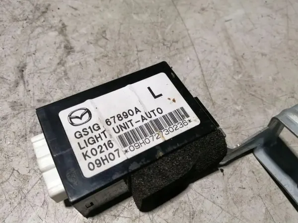 Módulo Control Luces Mazda 6 GH OEM GS1G67890A image 3