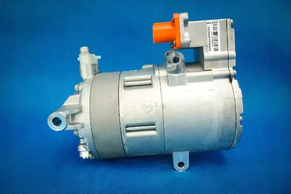 Ilmastointikompressori VW Passat B8 GTE image 2