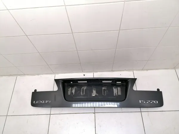 OEM 7680153030 Garniture de coffre Lexus IS 2008 image 2