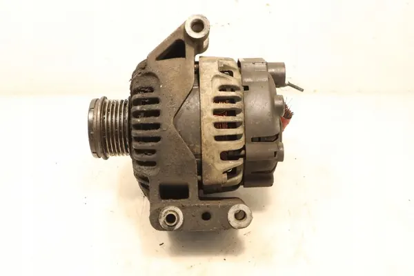 FIAT GRANDE PUNTO 1.3 M-JET Vaihtovirtageneraattori OEM 51854103 image 6