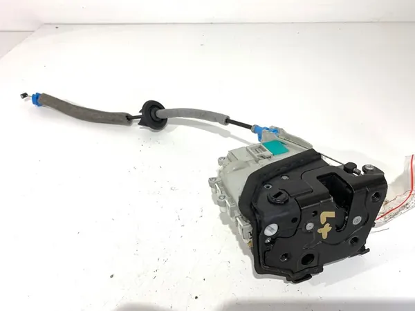 Vänster Bakdörrslås Audi A3 8V 8K0839015G 12-20 image 3