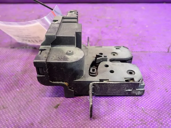 RENAULT SCENIC I 99-03 LIFT Baklucka Lås 8200000894 image 5