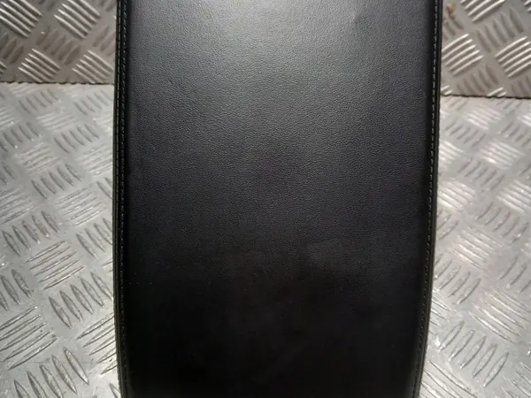 OEM 9928010026 Apoio de braço consola central VW Passat B8 image 3