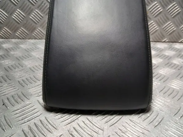 OEM 9928010026 Apoio de braço consola central VW Passat B8 image 4