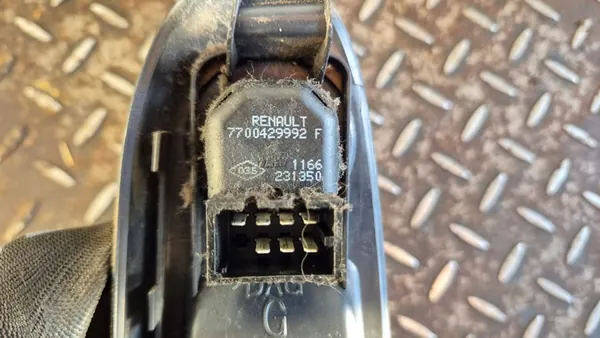 Raam- en spiegel schakelaar Renault OE 8200084008 image 4