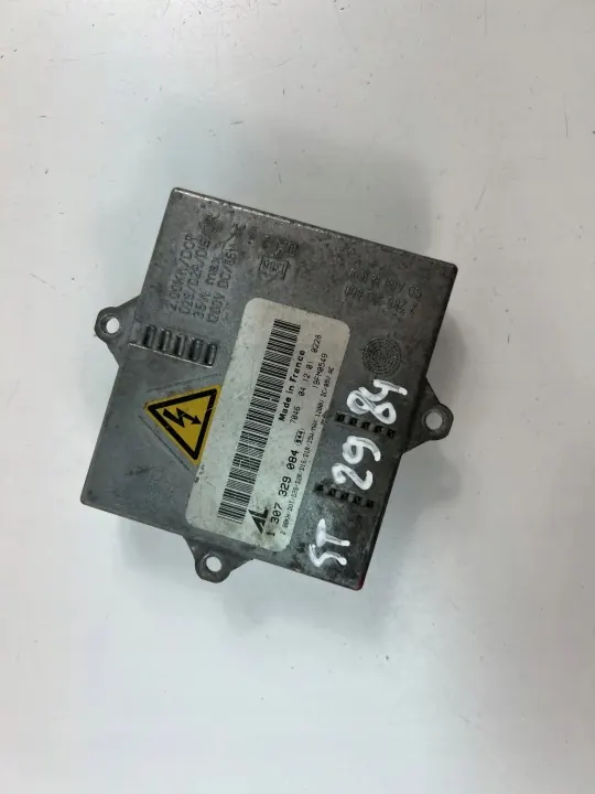 Módulo Xenon OEM 1307329084 para Audi A3 8P1 2005 image 2