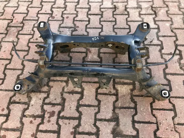 BMW Bakvagnsbalk OEM 6792505 - Begagnad image 2