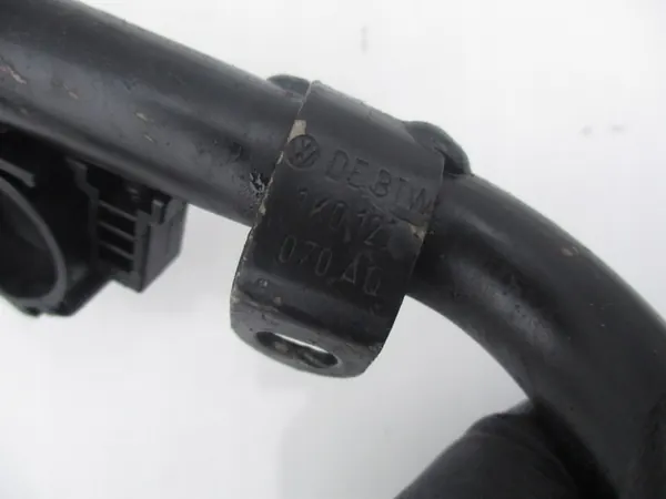 Vesiputki VW Golf V Passat B6 Audi A3 2.0 TSI image 4