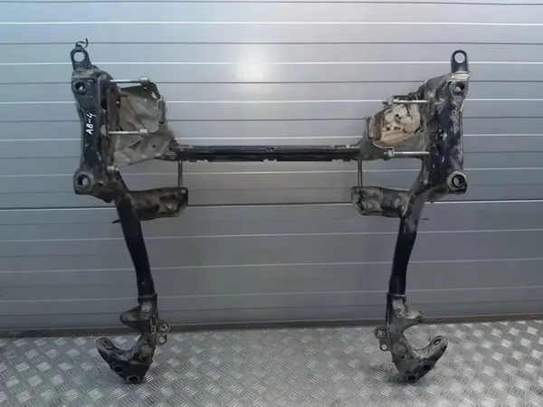 Audi A8 S8 D4 Etuaputuki OEM 4H0399315AA image 2