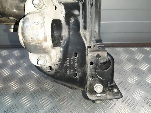 Audi A8 S8 D4 Etuaputuki OEM 4H0399315AA image 6