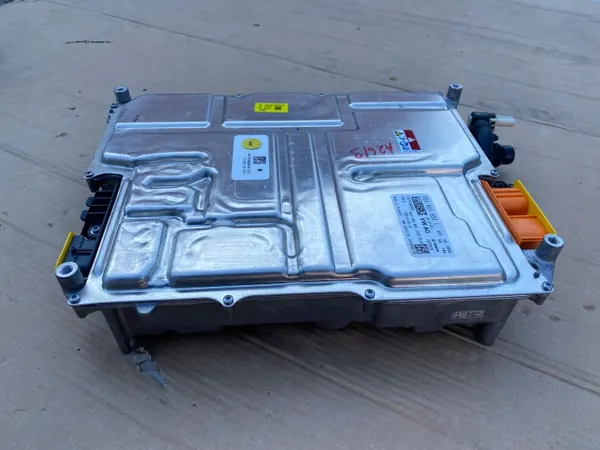 VW ID3/ID4 Korkeajännitelaturimoduuli OEM 1EA915692L image 10