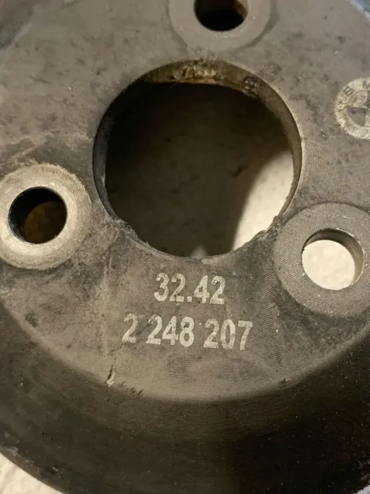 Poulie de pompe de direction OEM 32422248207 pour BMW 7 E38 image 5