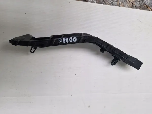 Deslizamento do para-choque dianteiro esquerdo Toyota Yaris Cross image 4