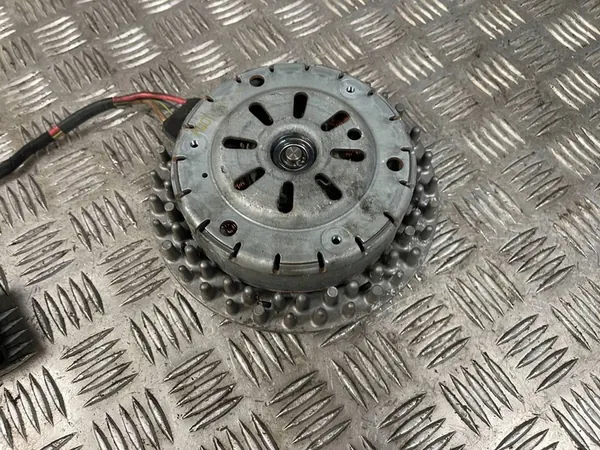 Mercedes-Benz OE A2045400788 Koelventilator image 6