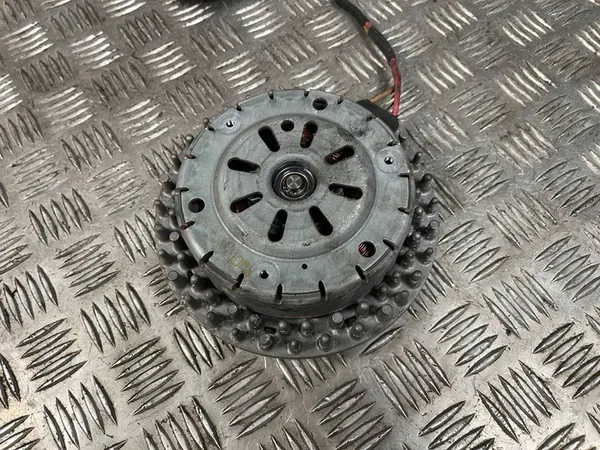 Mercedes-Benz OE A2045400788 Koelventilator image 7