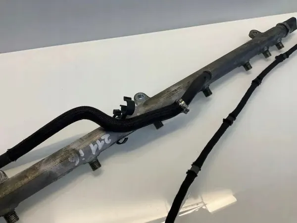 Mercedes-Benz OE A6130700195 Rail Injection Occasion image 3