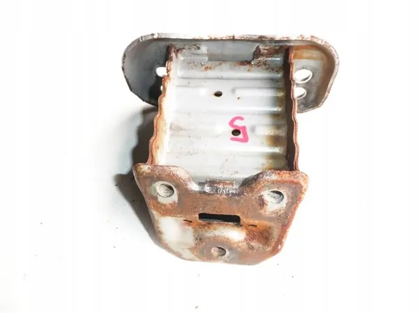 Vasen murskausalue Toyota Yaris III 11-14 image 3