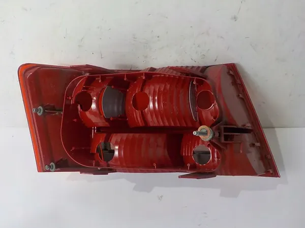 AUDI A6 C6 Sedán Lámpara Trasera Derecha image 4