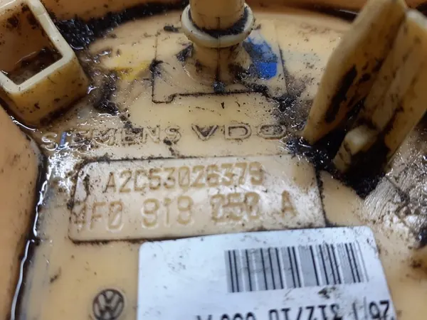 AUDI A6 C6 3.0 TDI Bomba de combustível flutuante 4F0919050A image 2