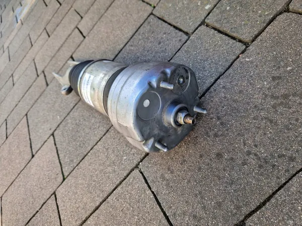 Ammortizzatore anteriore sinistro Porsche Panamera 970 OEM 97034305134 image 4