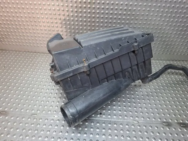 Luftfilterhus OEM S26372669 för VW/Audi image 4
