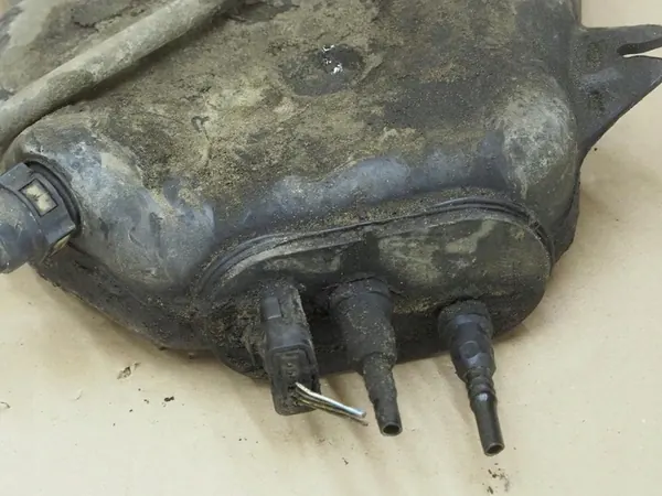 Reservatório de fluido FAP DPF Citroen C5 I image 7