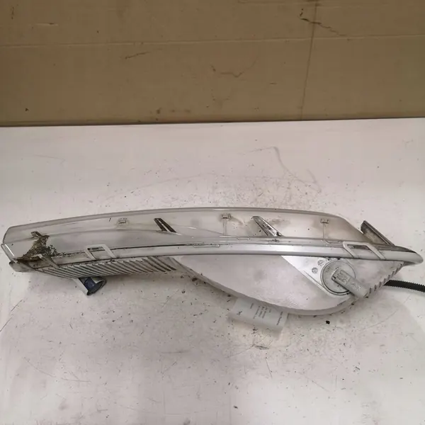 Volvo V40 2016 Farol de Neblina Dianteiro image 2