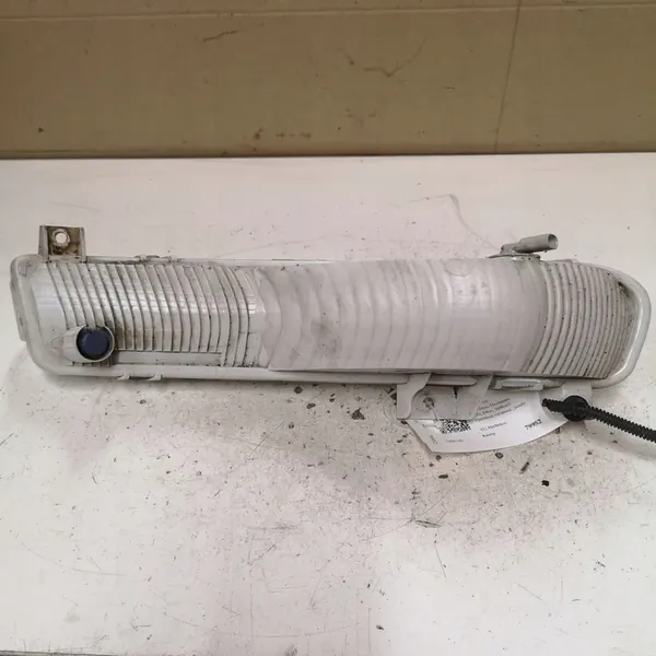 Volvo V40 2016 Farol de Neblina Dianteiro image 4