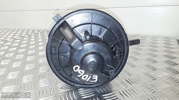 Lämmityspuhallin VW Touran 2012 1k2819015c image 3