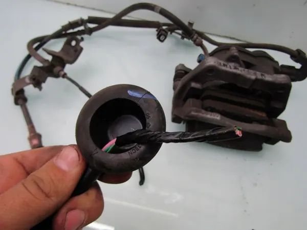 HONDA e:NY1 24R Rechte Hinterradbremse 32353351 image 3