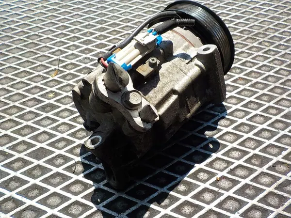 OPEL INSIGNIA 1.8 TB AC Kompressori 55780530 image 4