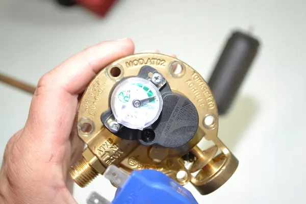 Tomasetto AT02 SPRINT 200-204/30 B/W image 5