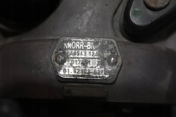 MAN TGX Euro 6 luchtdrogerklep OEM 81521026370 image 3