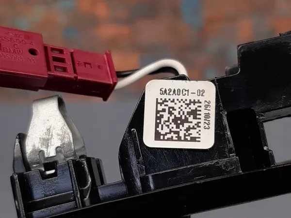 OEM 51168079647 Visor Esquerdo Alcantara para X7 G07 image 3